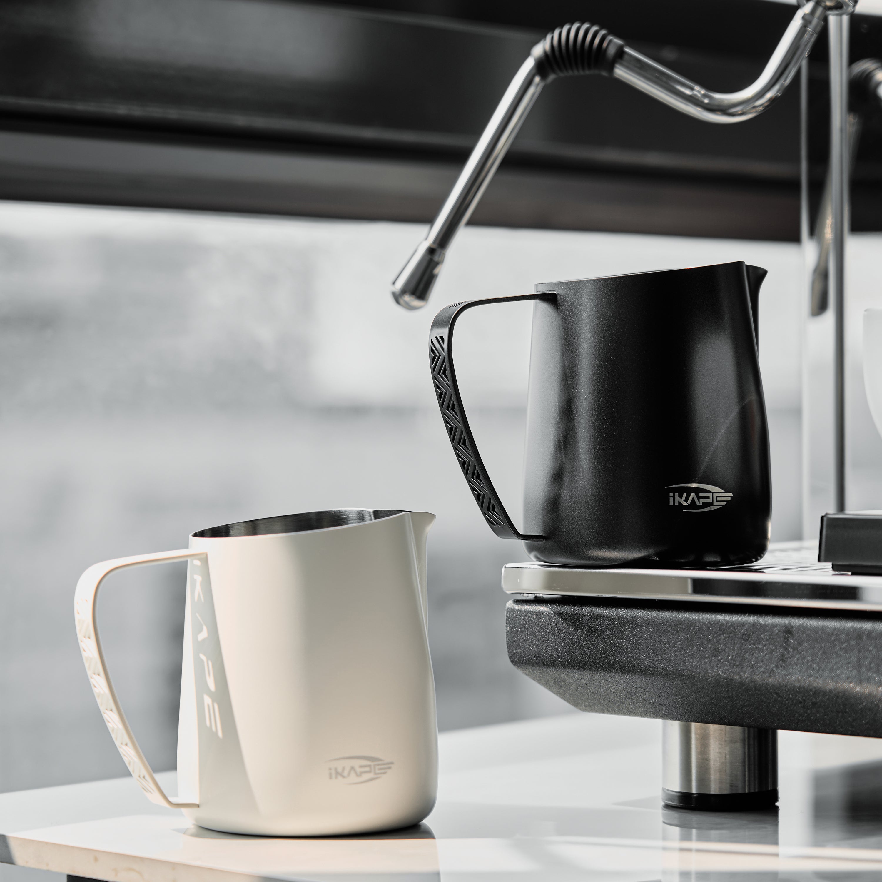 IKAPE-Espresso-Milk-Latte-Art-Pitcher - Hollow-Handle