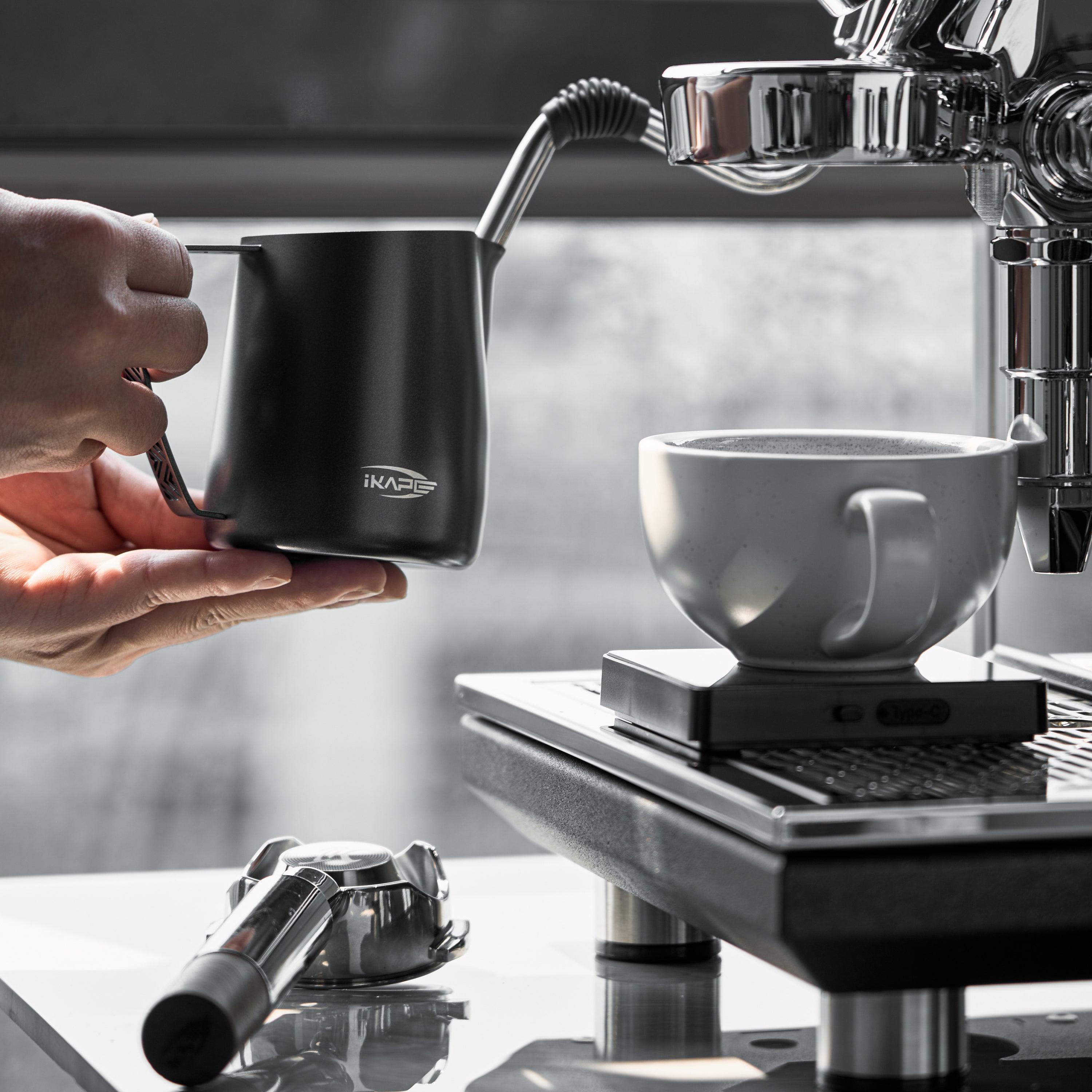 IKAPE-Espresso-Milk-Latte-Art-Pitcher - Hollow-Handle