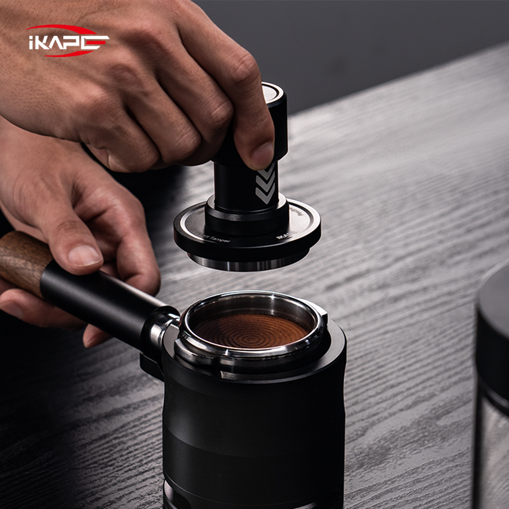 using-ikape-impact-coffee-tamper
