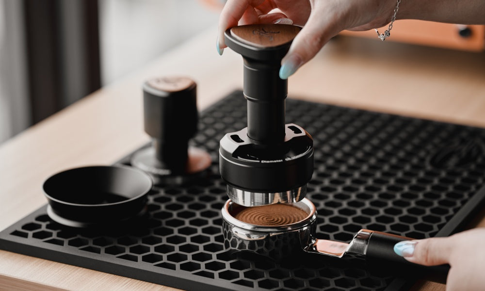 IKAPE All-in-One Coffee Distributor and Tamper Combo - UniPress