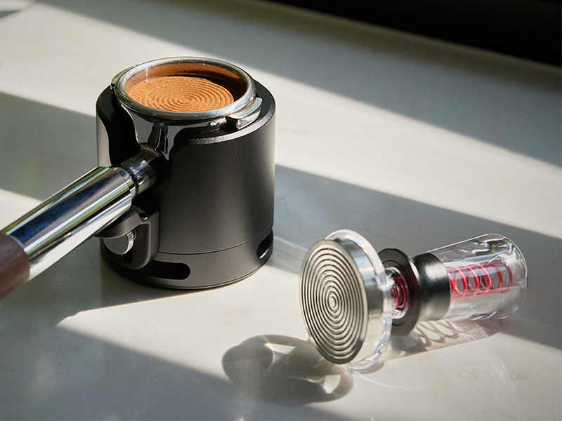 The effect of the tamper on coffee extraction: a practical guide for newcomers