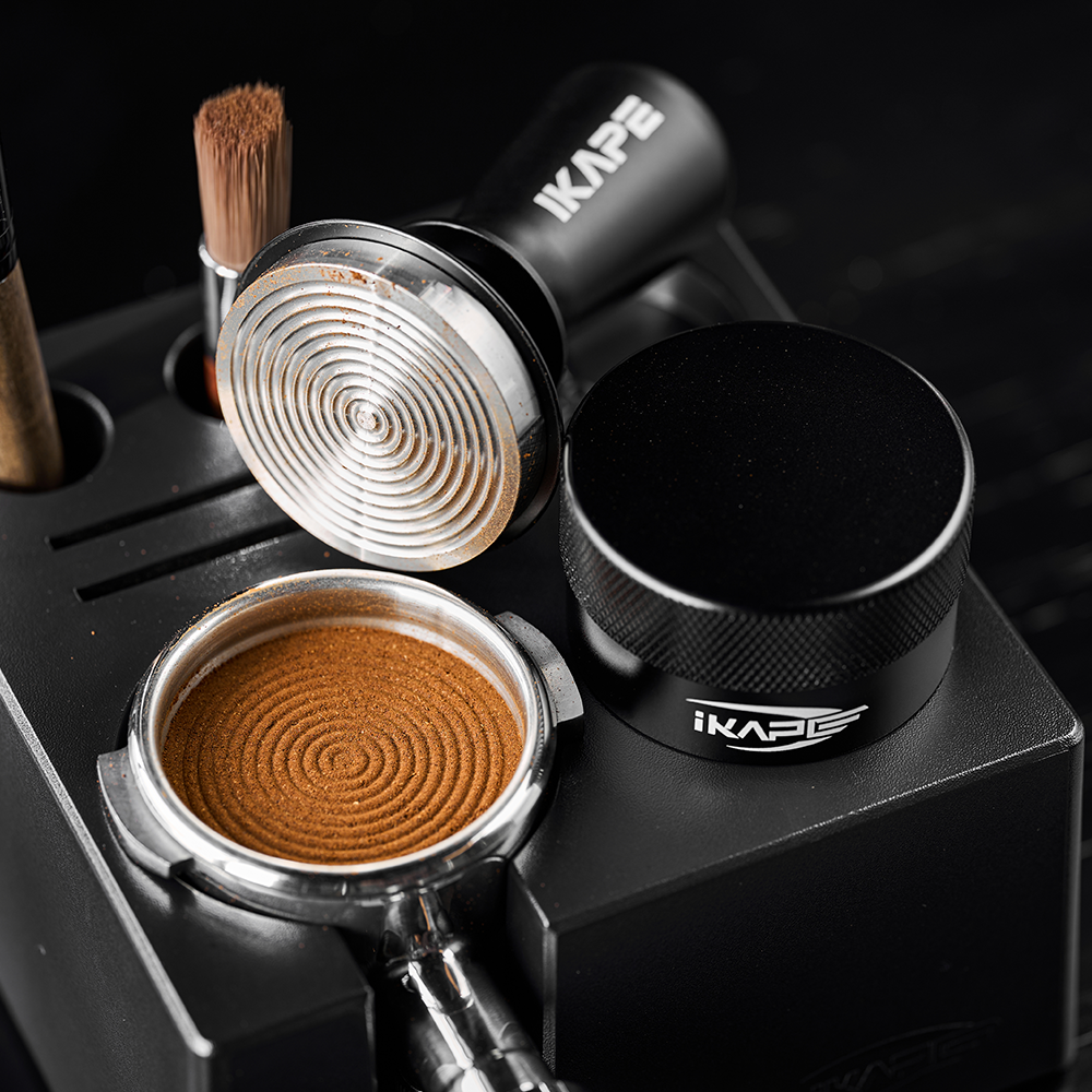 58mm-coffee-tamper-and-the-distributor-metal-handle