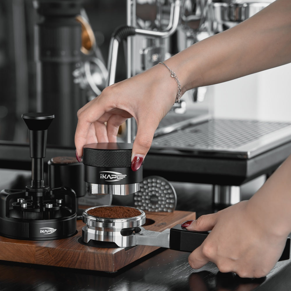IKAPE Flat-bottom Bottomless Portafilter with Variable Diameter Basket - Polaris