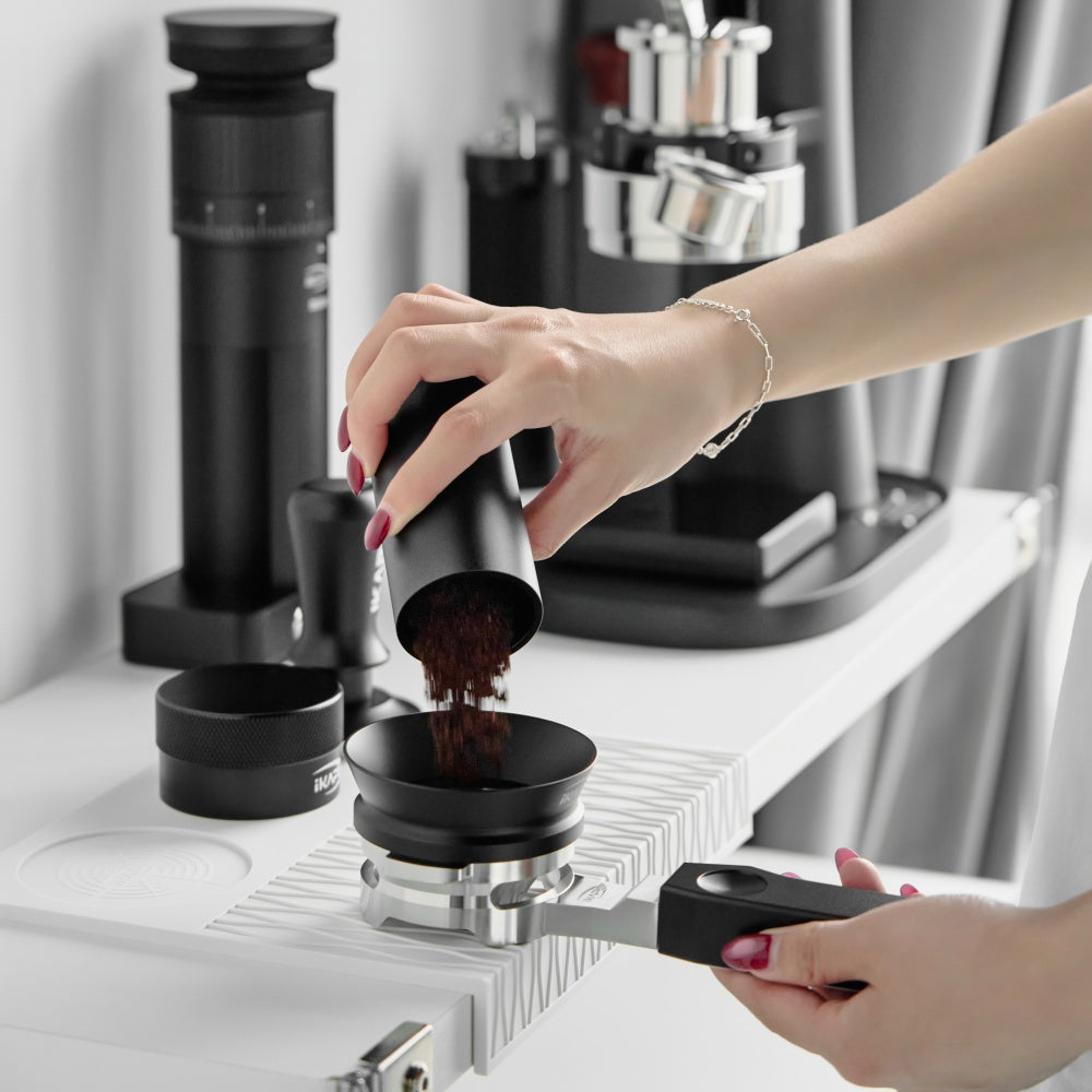IKAPE Flat-bottom Bottomless Portafilter with Variable Diameter Basket - Polaris