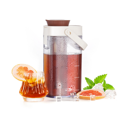 Cold-Brew-Coffee-Maker-coffee-color