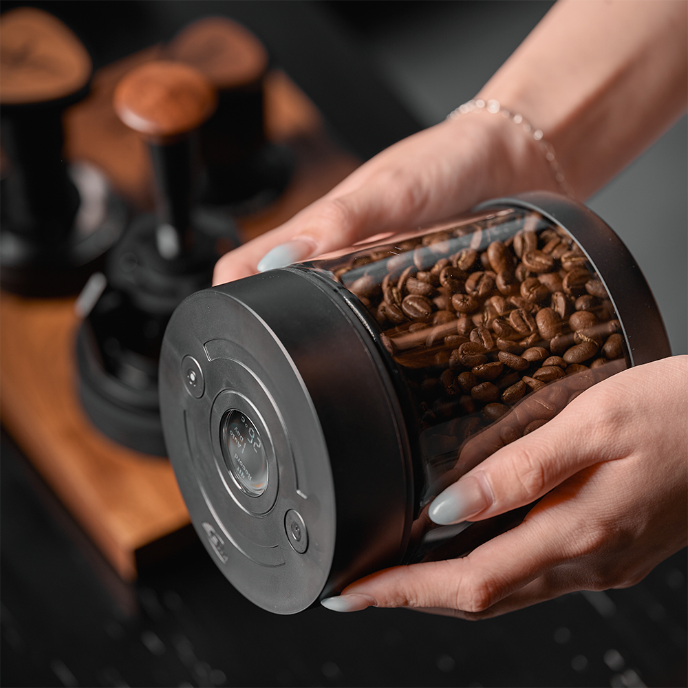 Electric-Vacuum-Canisters