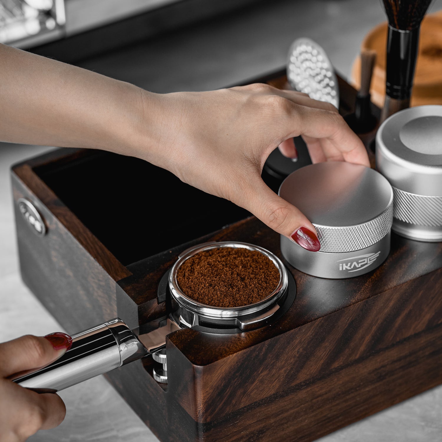 IKAPE Openwork Bottomless Portafilter with High Extraction Precision Basket