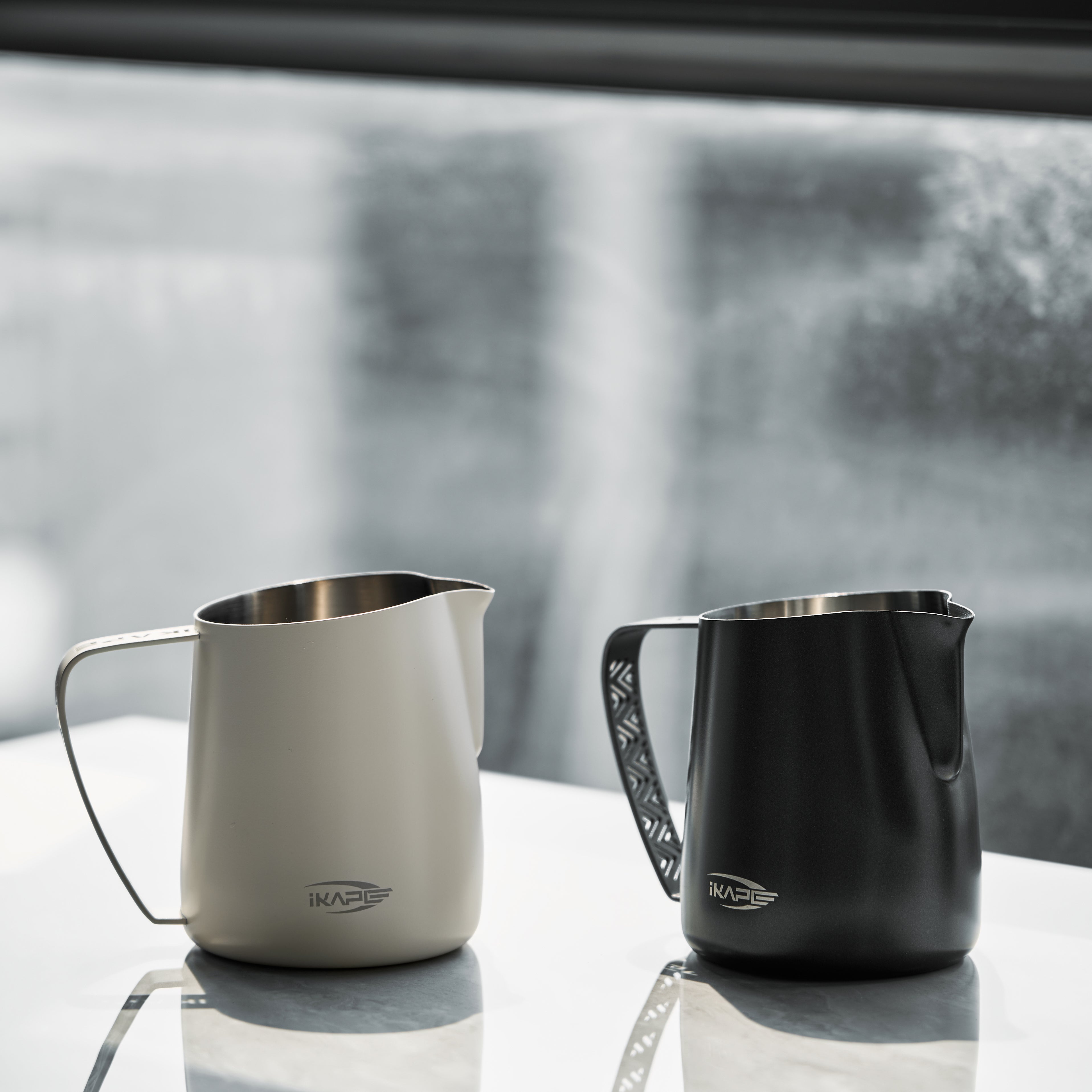 IKAPE-Espresso-Milk-Latte-Art-Pitcher - Hollow-Handle