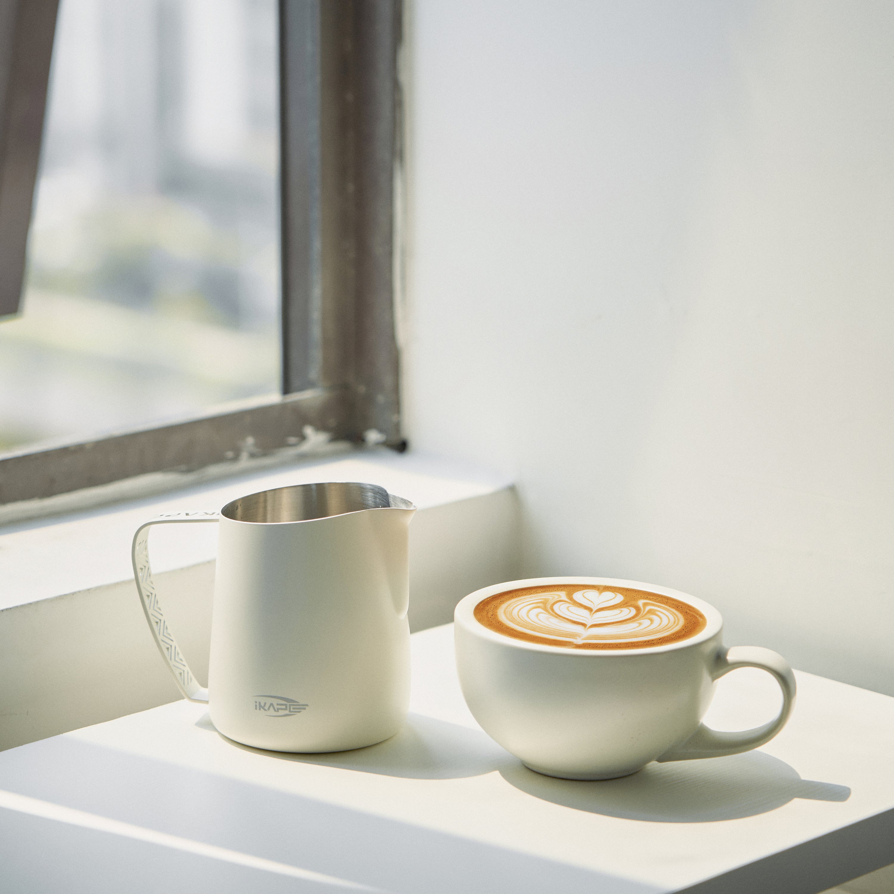 IKAPE-Espresso-Milk-Latte-Art-Pitcher - Hollow-Handle