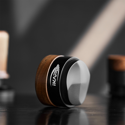 IKAPE-coffee-distributor-with-wooden-handle