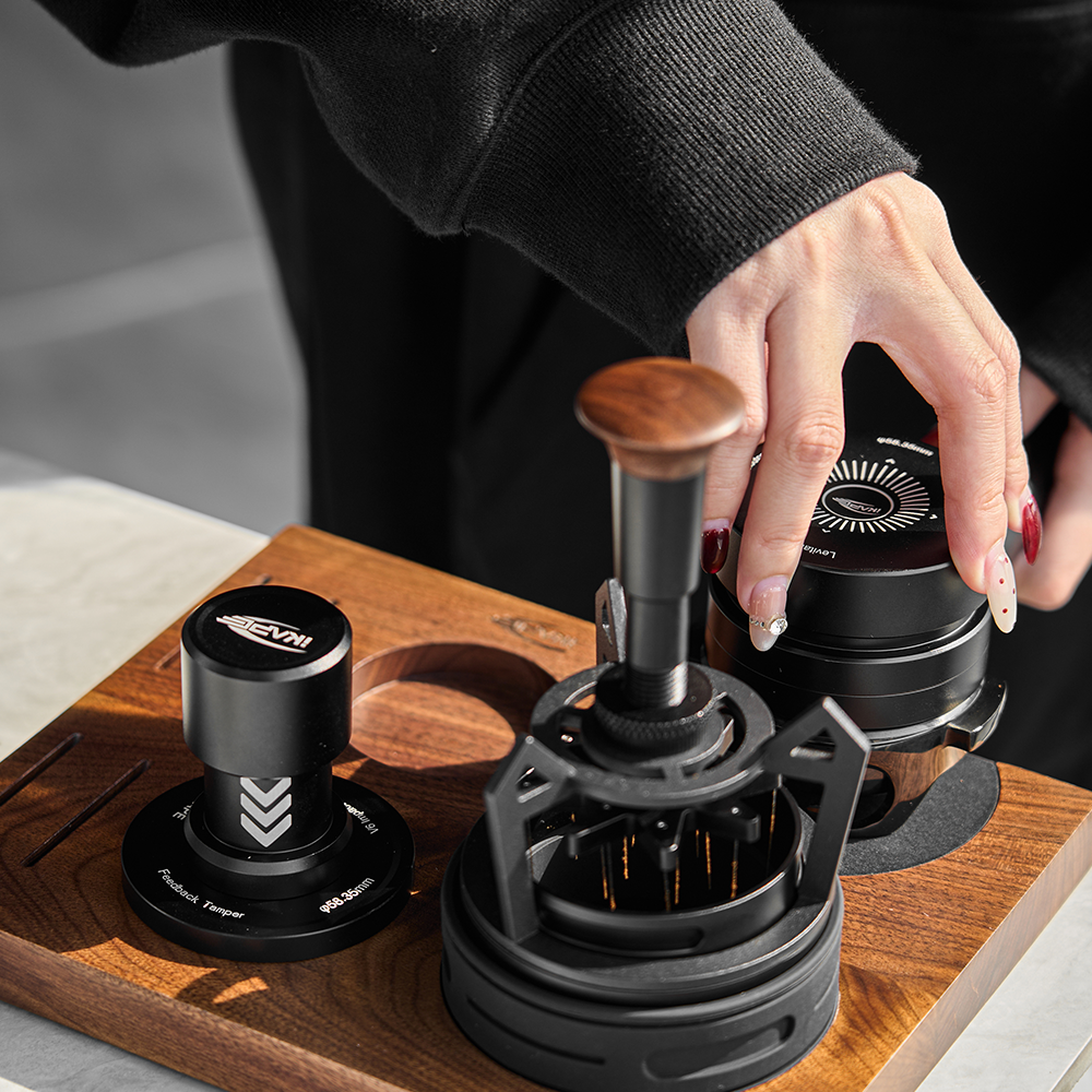 Impact-Coffee-Tamper-Dual-Bearing-Distributor-kit