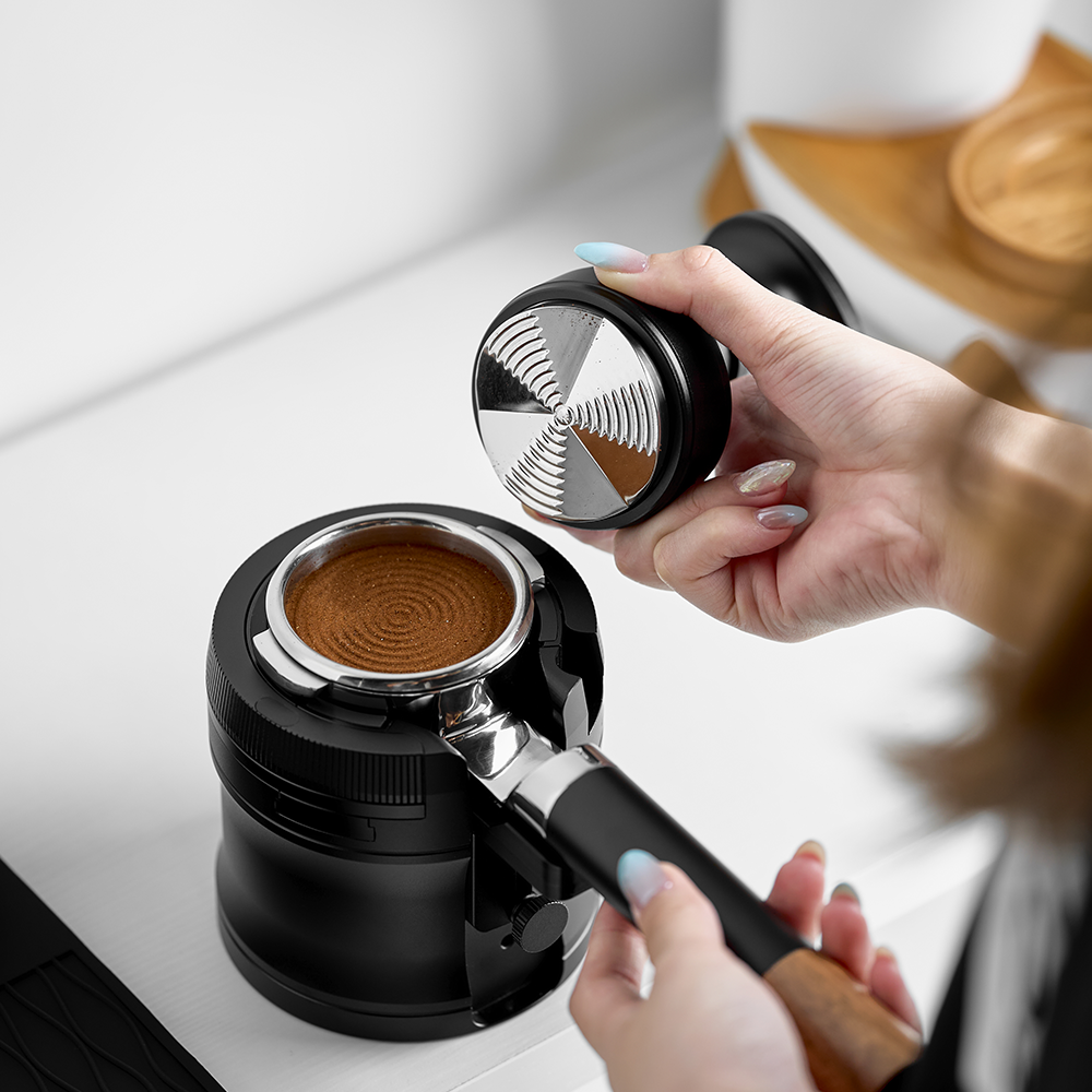 Integrated-Espresso-Tamper