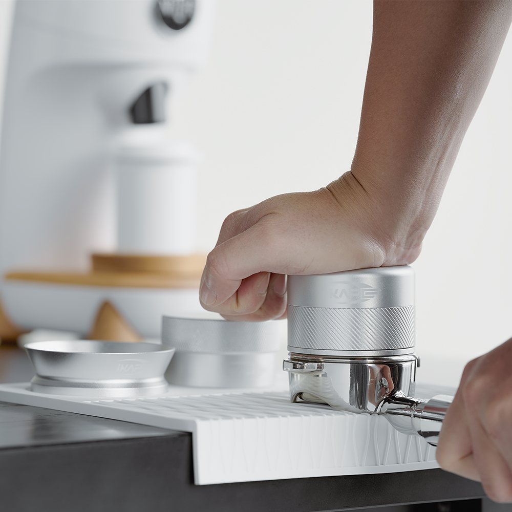 Push-the-V4-coffee-tamper