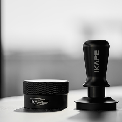 espresso-gravity-distributor-and-calibrated-tamper