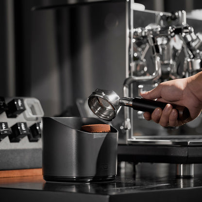 espresso_knock_box_and_puck_coffee