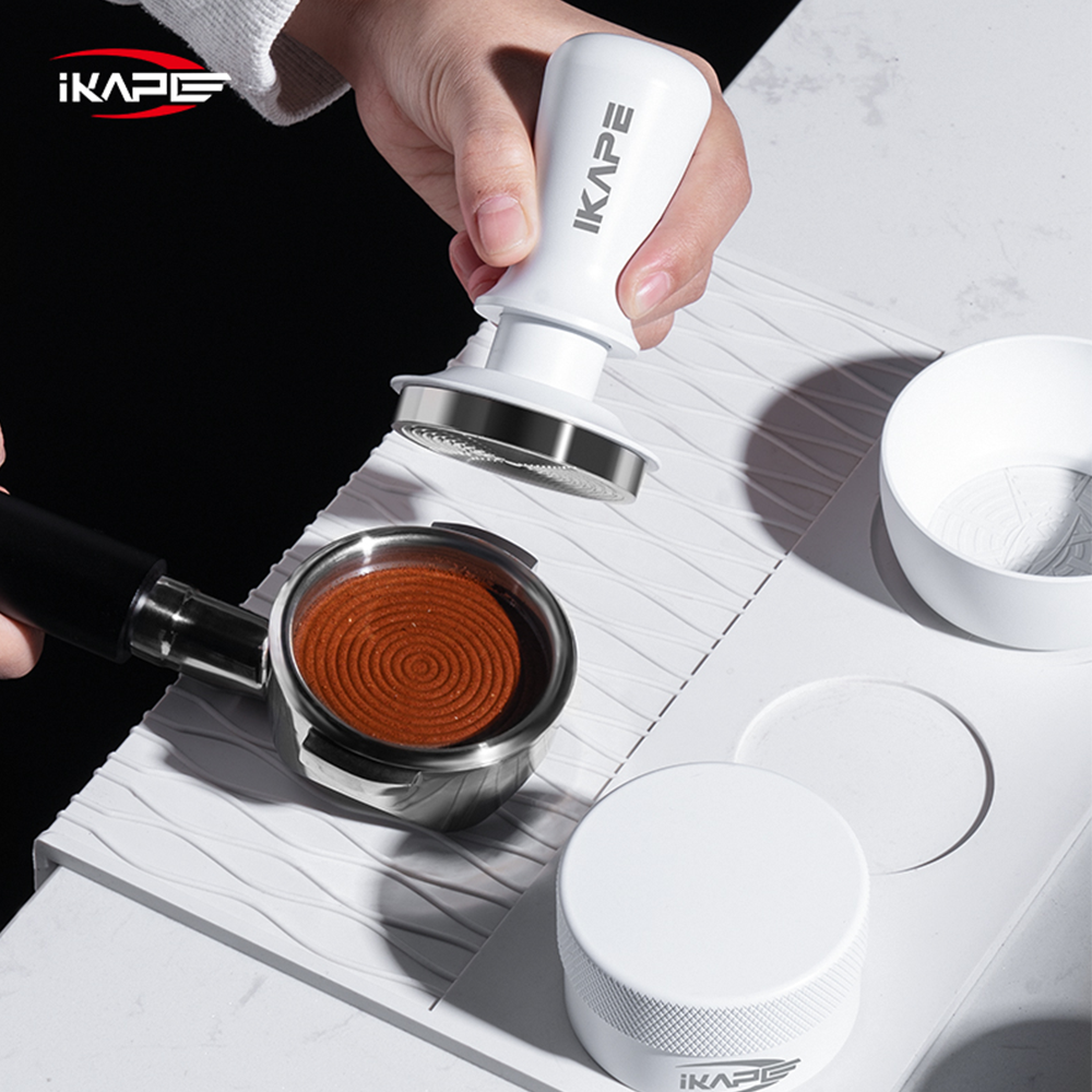 how-to-use-the-coffee-tamper-white-set